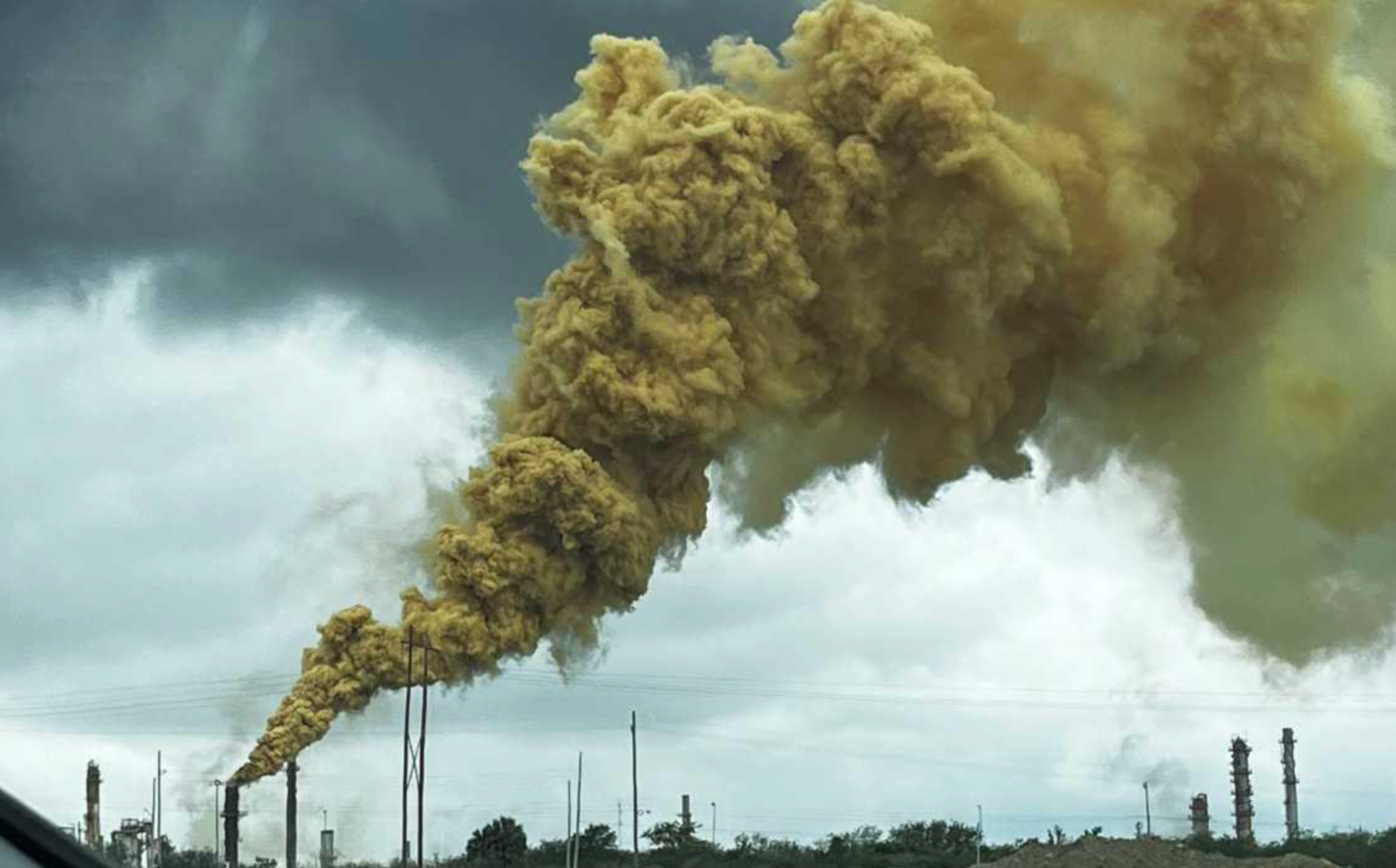 Clausuran refinería de Cadereyta en Monterrey
